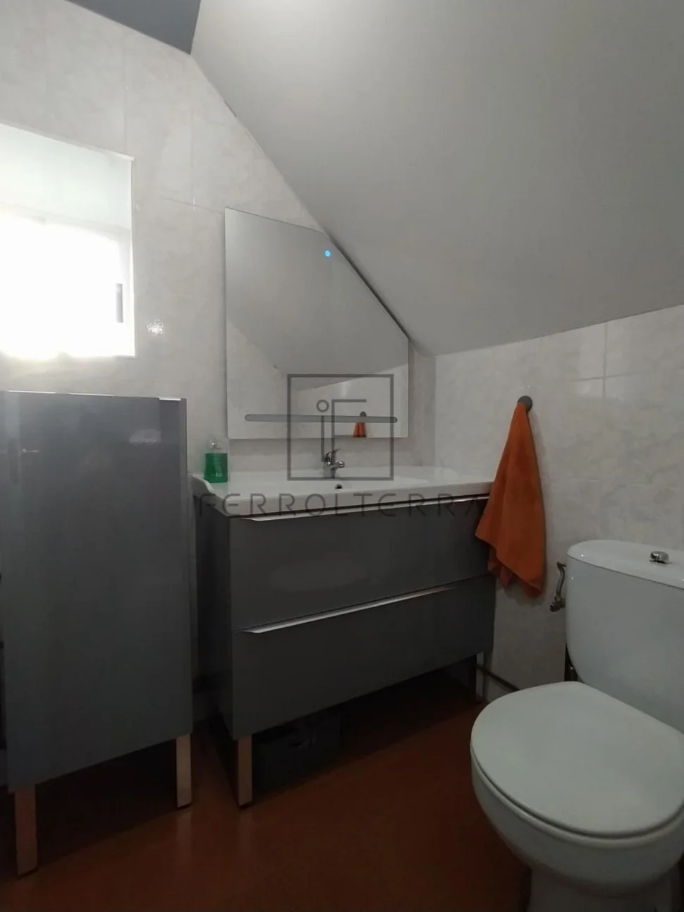 Se vende casa recientemente restaurada ( san sadurniño)