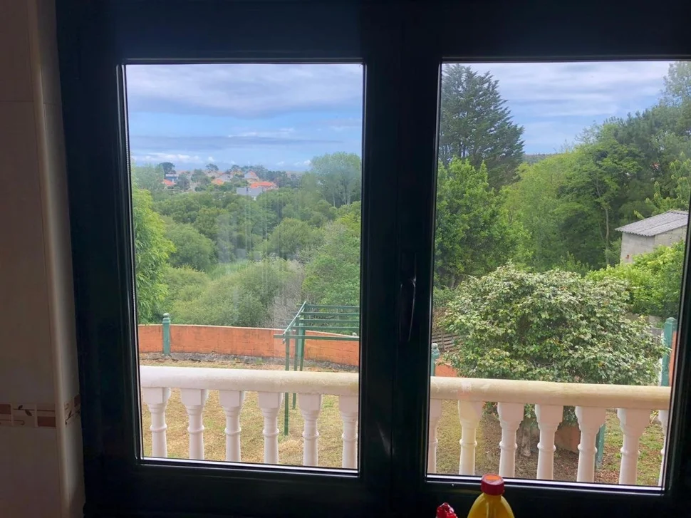 Se alquila planta media de casa en meirás