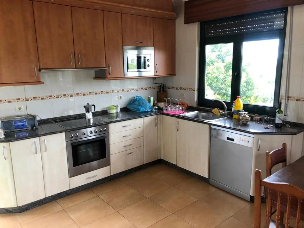 Se alquila planta media de casa en meirás