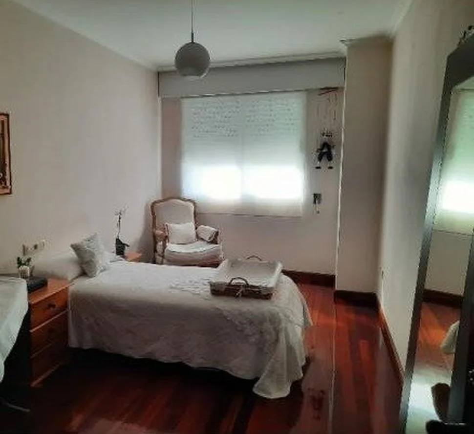 Fantástico piso con ascensor, trastero y garaje en ferrol