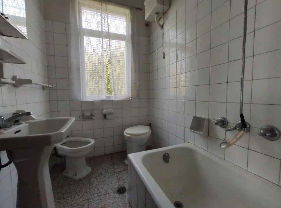 Se vende casa para reformar próxima al arenal de cabañas