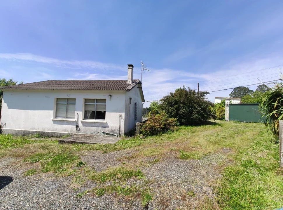 Se vende casa para reformar próxima al arenal de cabañas