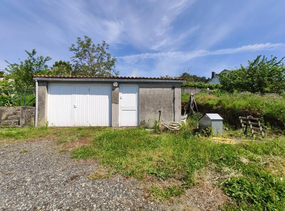 Se vende casa para reformar próxima al arenal de cabañas