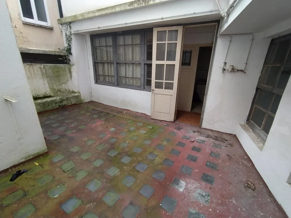 Se Vende Entresuelo Para Reforma Integral Ferrol SC Inmobiliarias se-vende-entresuelo-para-reforma-integral-ferrol-sc-inmobiliarias
