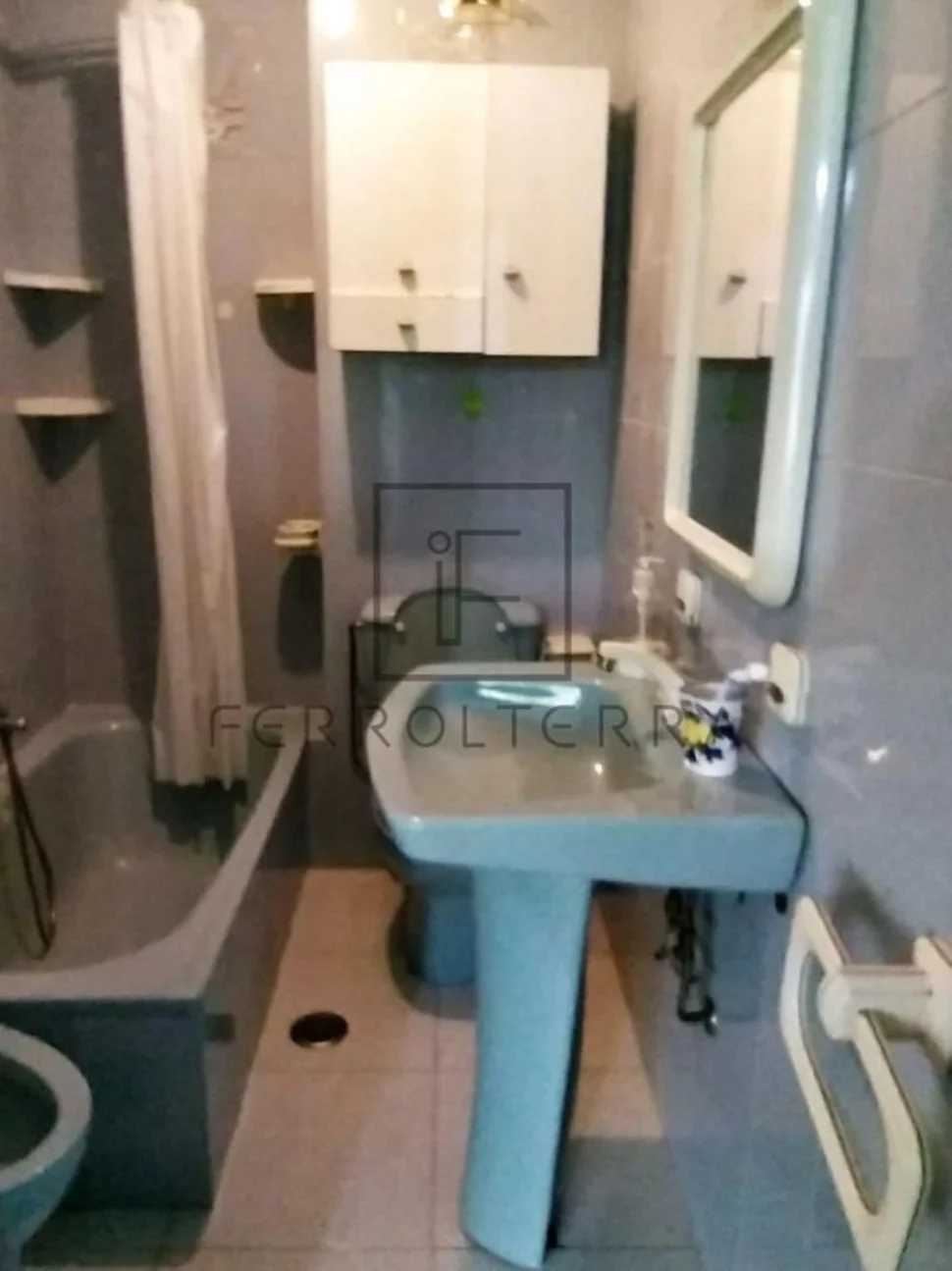 Se vende piso en san juan, ferrol