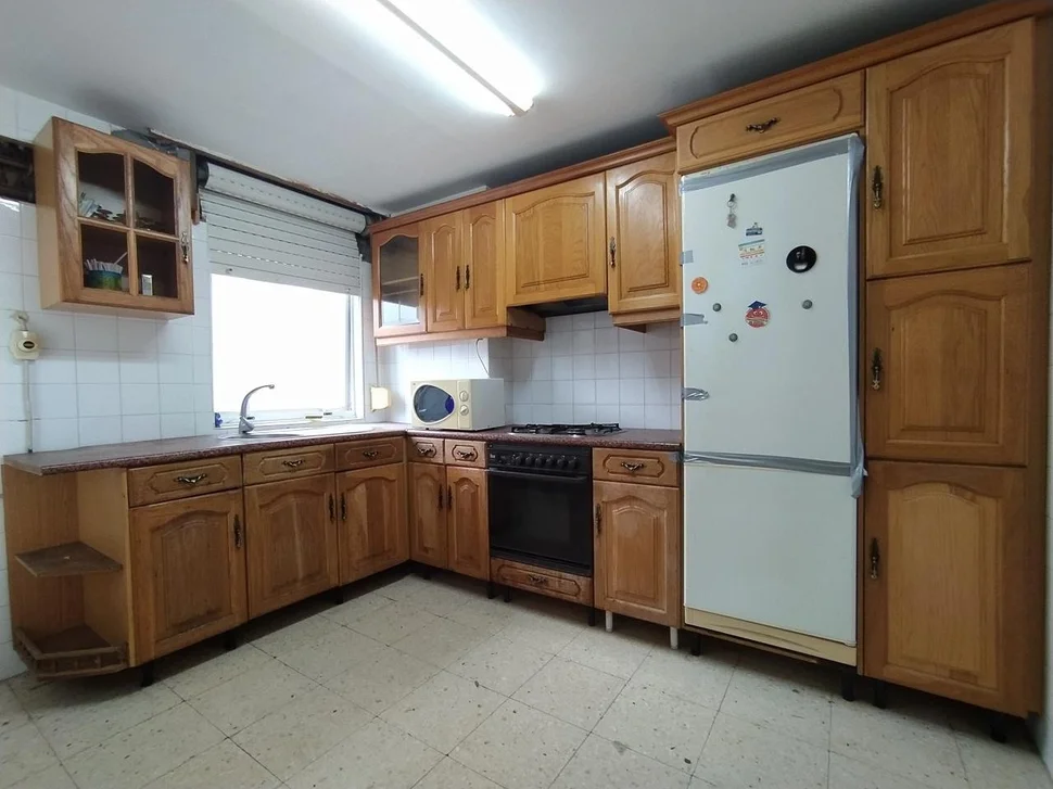 Se vende piso para reformar en esteiro (vpo)