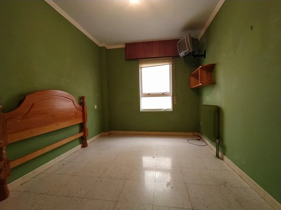 Se vende piso para reformar en esteiro (vpo)