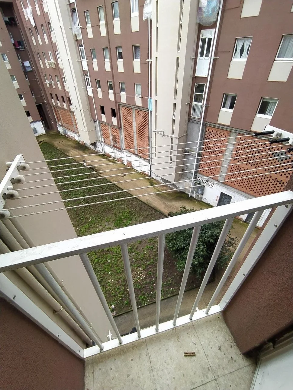 Se vende piso para reformar en esteiro (vpo)