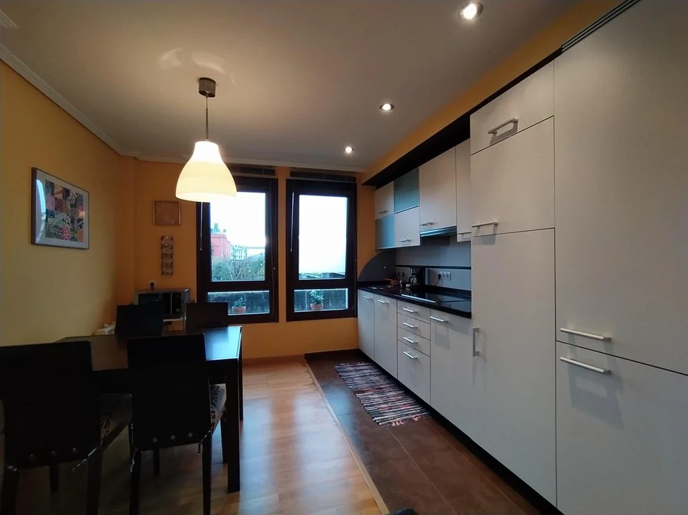 Coqueto piso en la zona de ares con zona comunitaria ajardinada