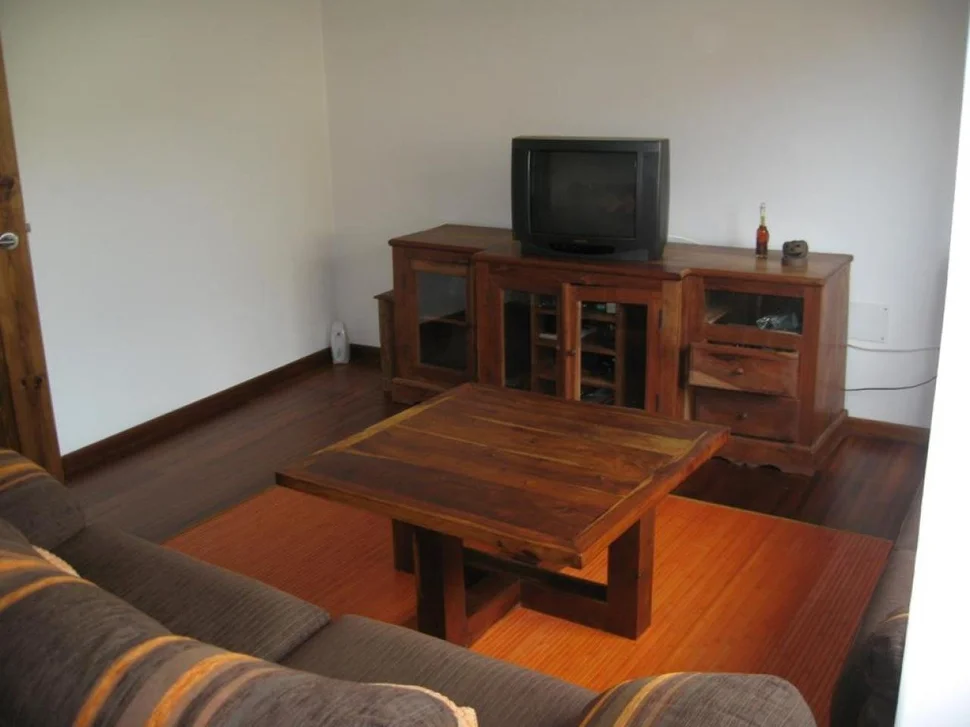 Se vende apartamento bien situado en feal-xuvia, narón