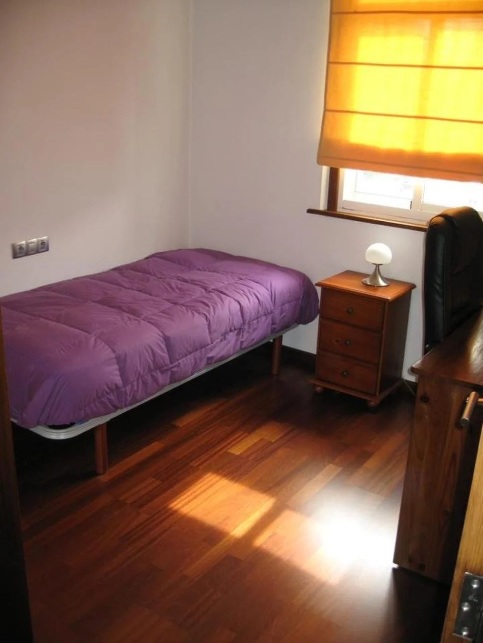 Se vende apartamento bien situado en feal-xuvia, narón