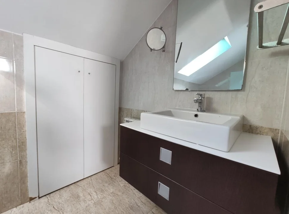 Se vende piso en narón, narón