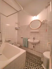 Se vende piso con balcon en ultramar para reformar