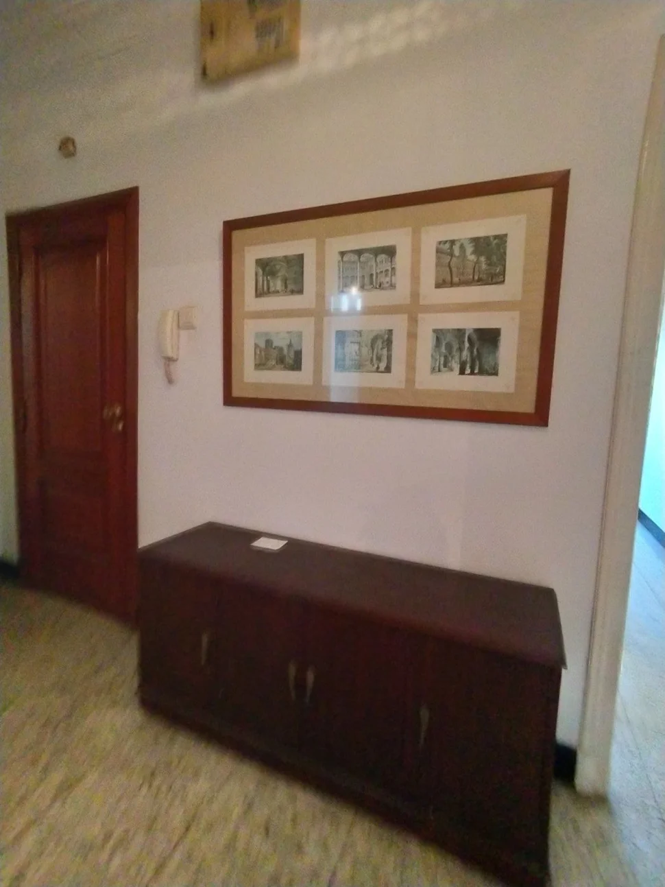 Se vende piso con balcon en ultramar para reformar