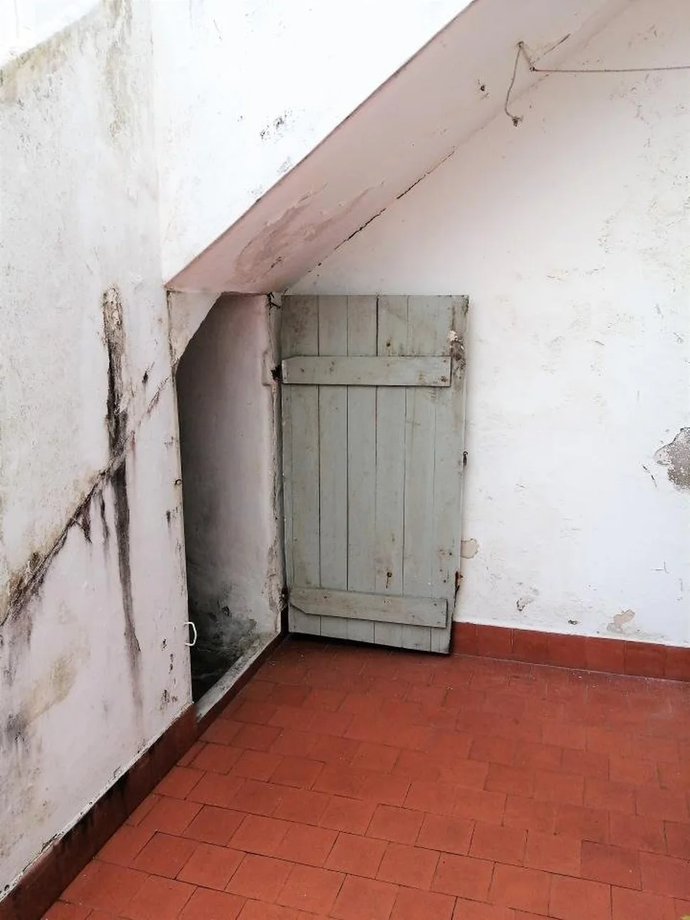 Se vende casa de dos plantas en la gándara, narón