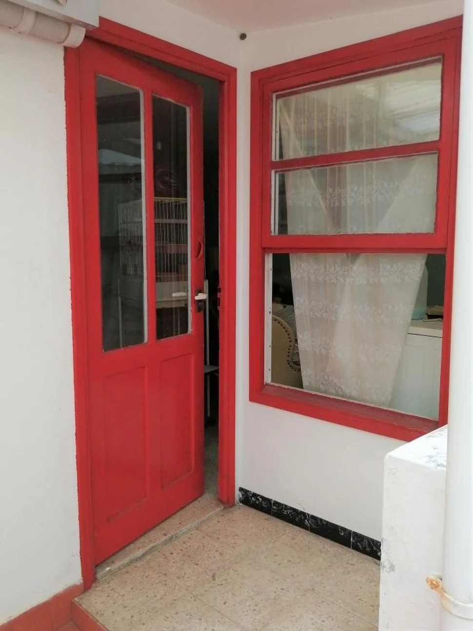 Se vende casa de dos plantas en la gándara, narón