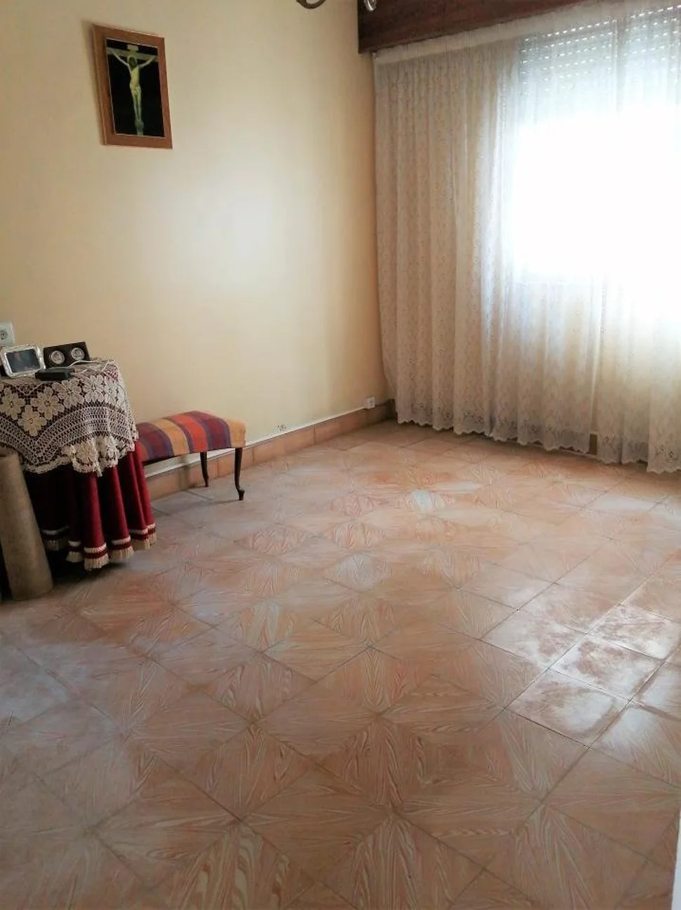 Se vende casa de dos plantas en la gándara, narón