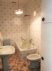 Se vende casa de dos plantas en la gándara, narón