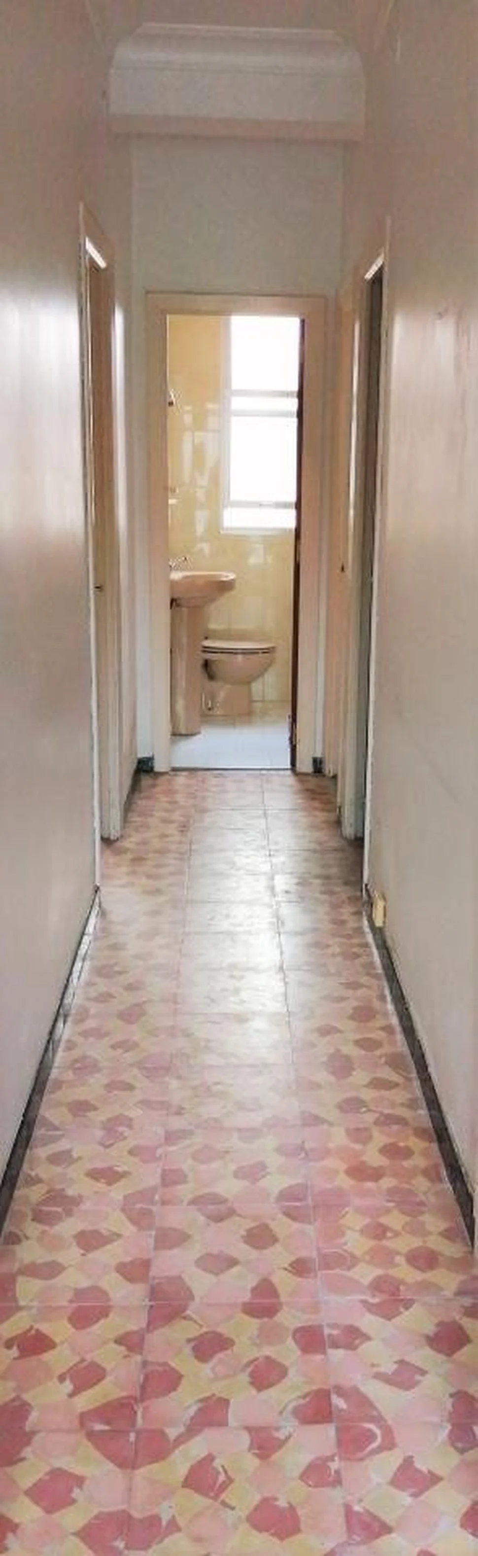 Se vende casa de dos plantas en la gándara, narón