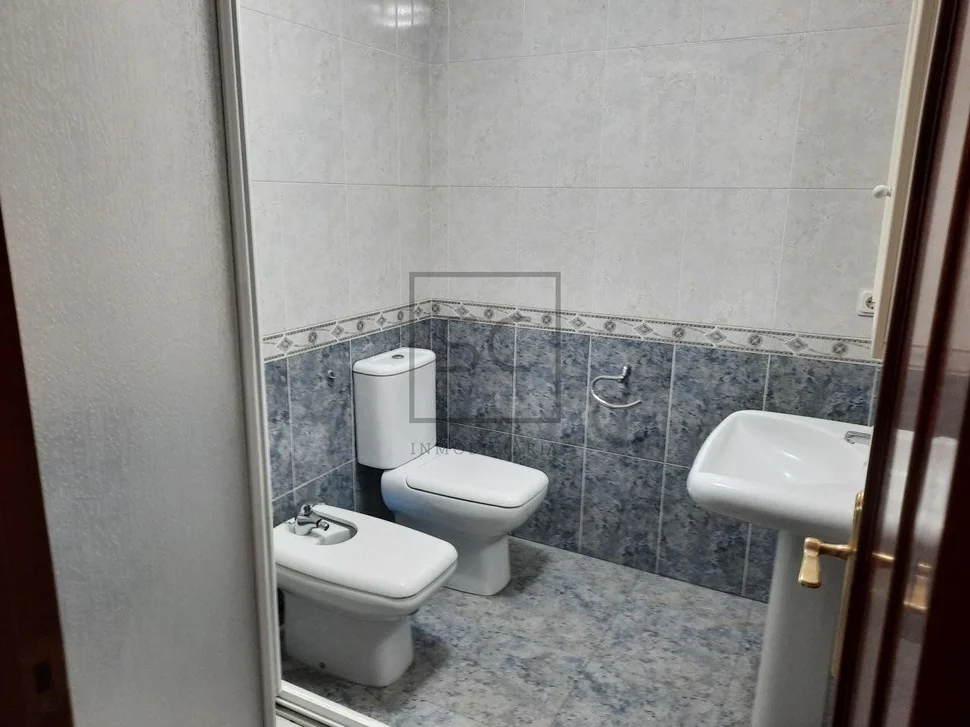 Piso 4 habitaciones con ascensor y garaje opciona en la zana ultramar, ferrol