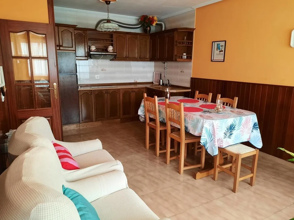 Alquiler de piso con terraza y garaje en valdoviño