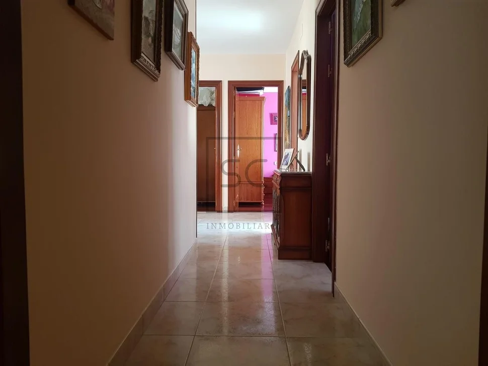 Casa con finca, bodega y piscina, en redes, ares