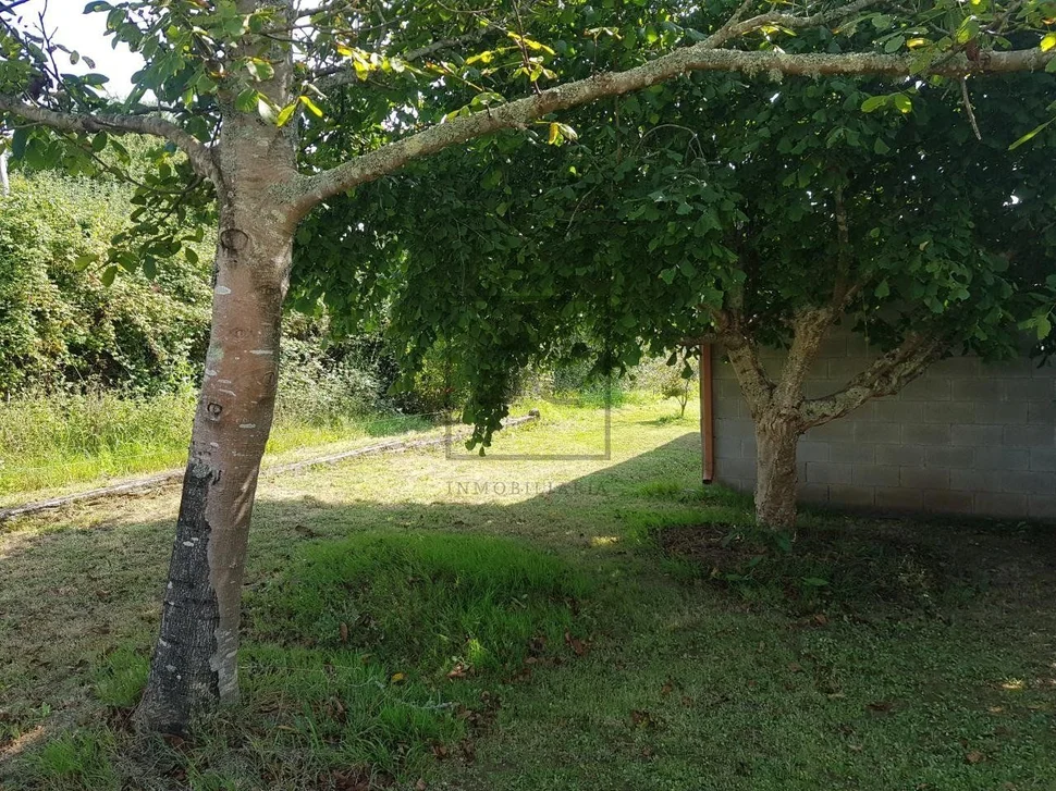 Casa con finca, bodega y piscina, en redes, ares