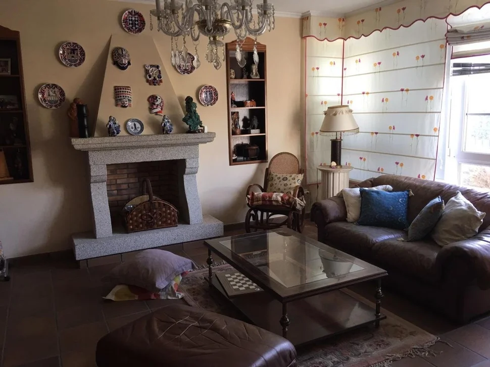 Se vende o alquila con opción de compra chalet en primera línea de playa