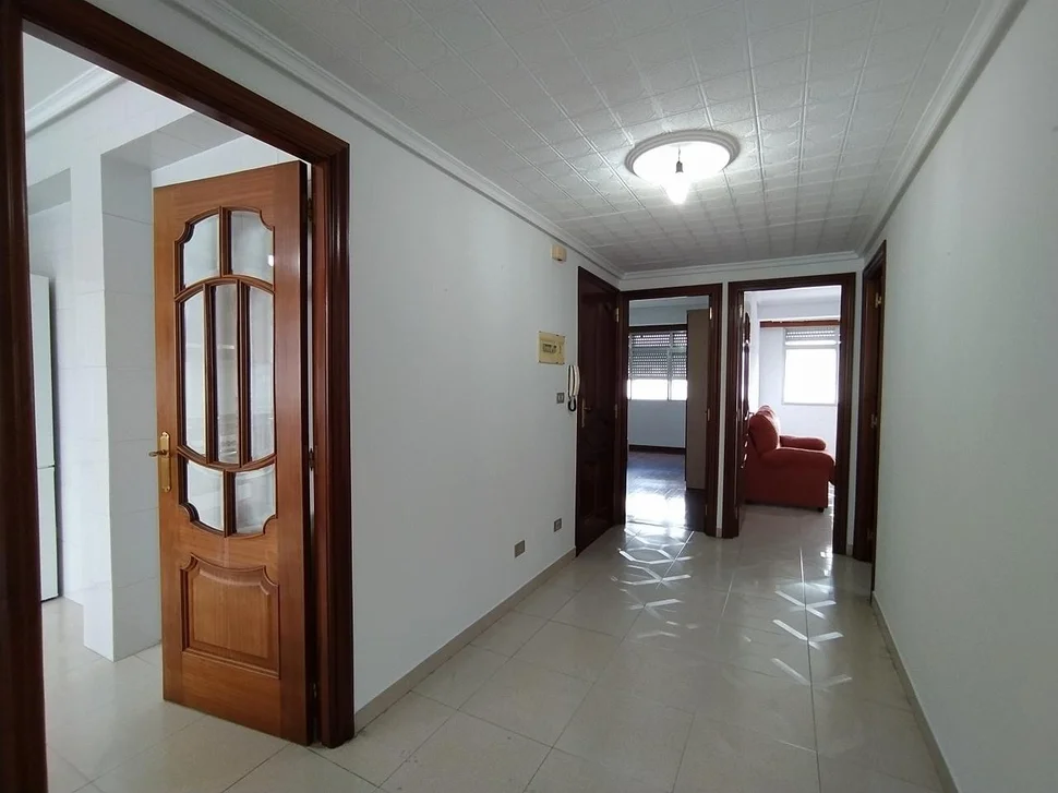 Se vende piso con terraza y trastero en santa cecilia, narón