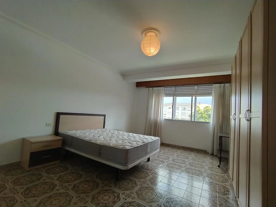 Se vende piso con terraza en santa cecilia