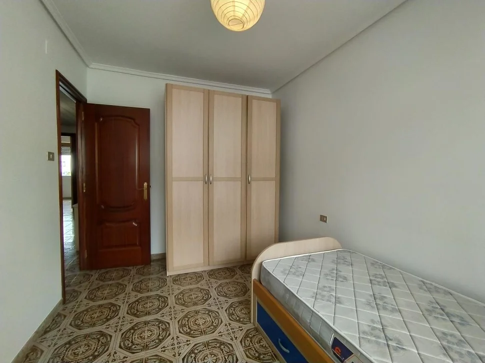 Se vende piso con terraza en santa cecilia