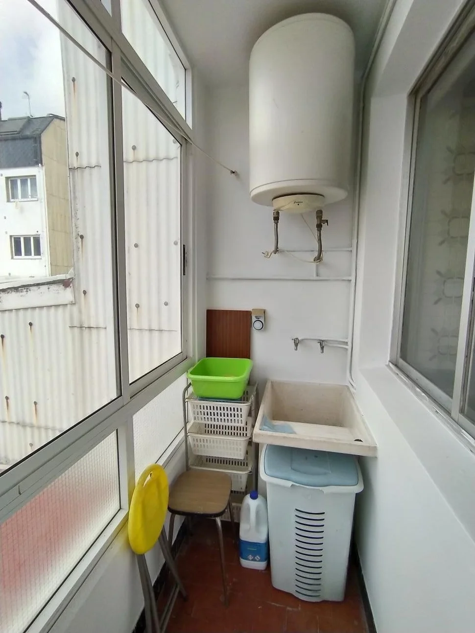 Se vende piso con terraza en santa cecilia