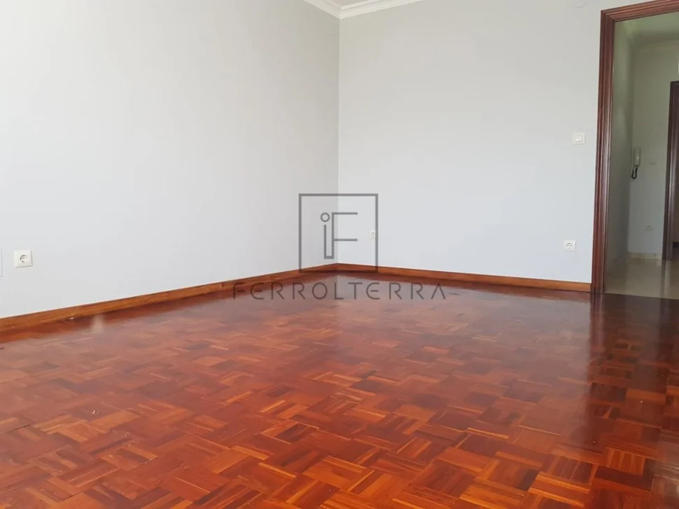 Precioso piso tercero en o ponto, narón