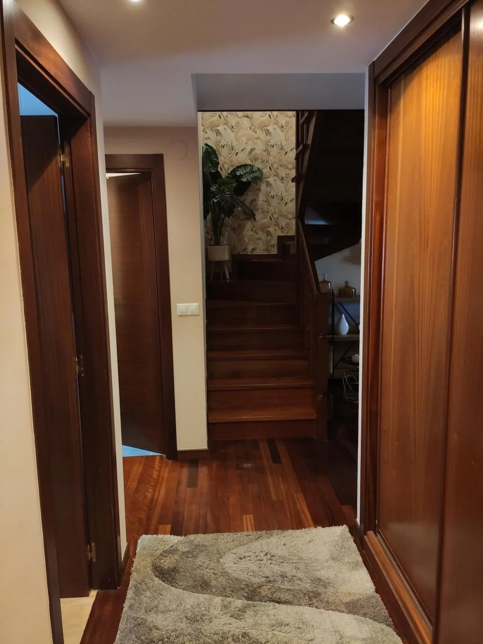 Se vende bonito atico duplex en naron