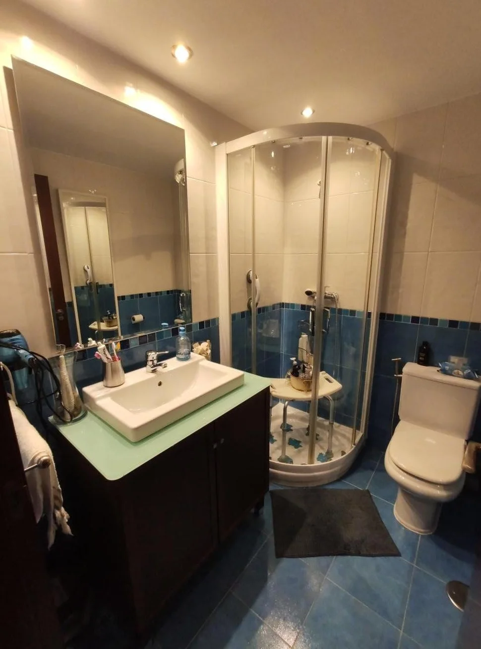 Se vende bonito atico duplex en naron