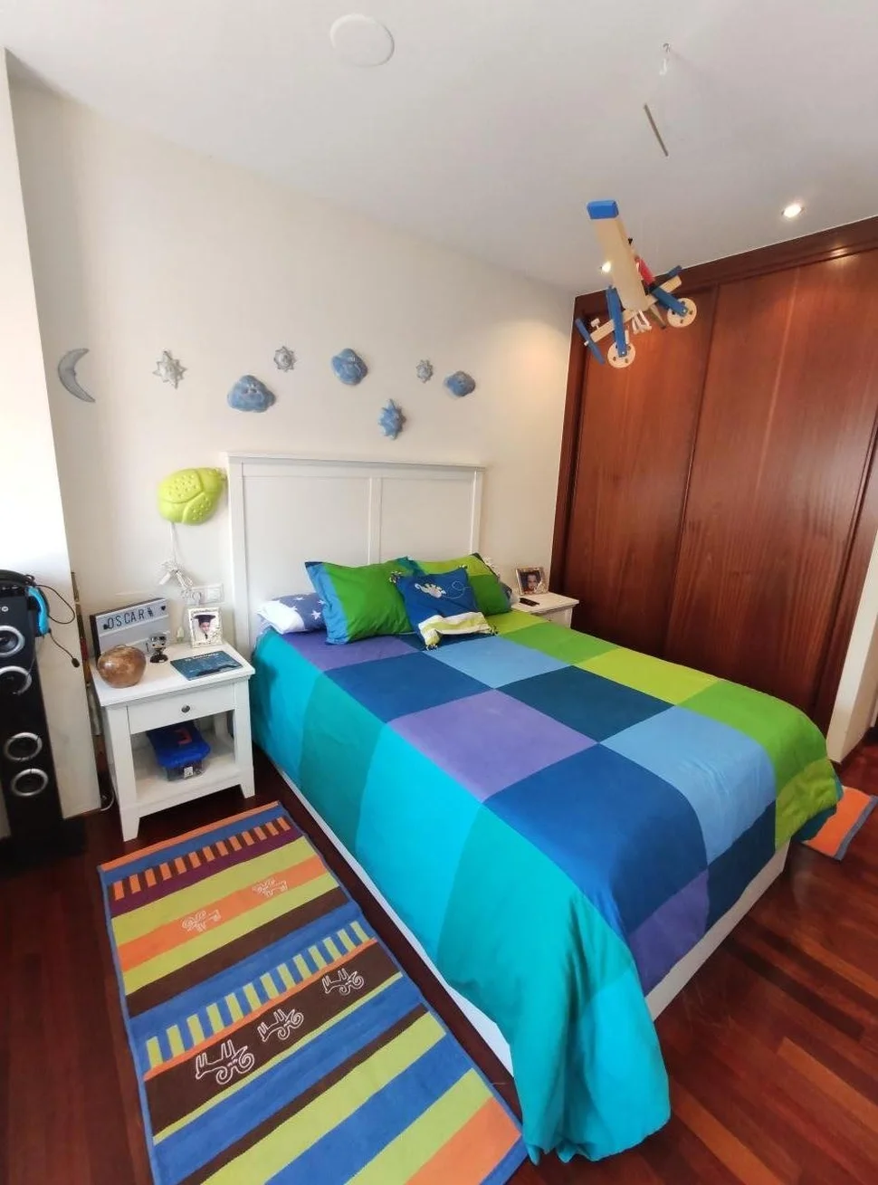 Se vende bonito atico duplex en naron