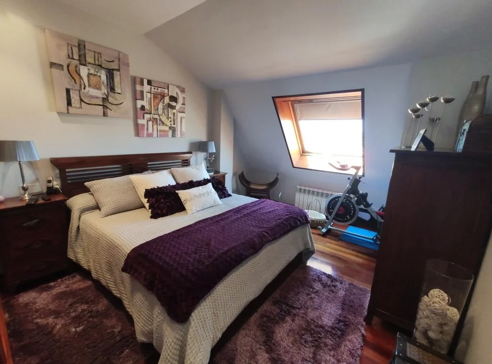 Se vende bonito atico duplex en naron