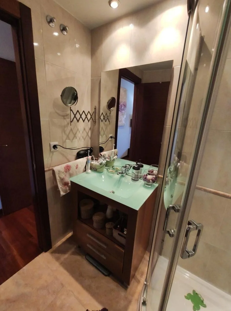 Se vende bonito atico duplex en naron