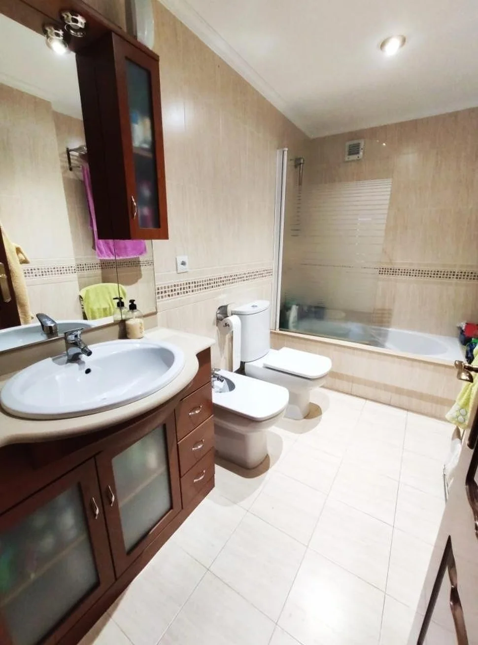 Se vende piso en el alto del castaño