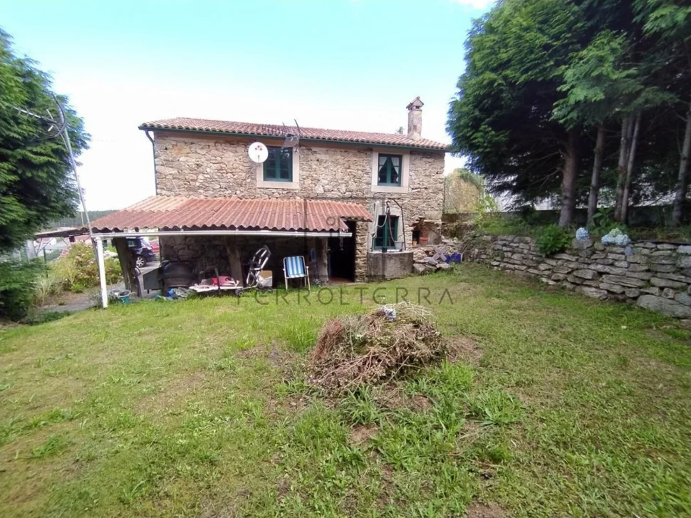 Inmueble #c000228 para vender en fene, sillobre