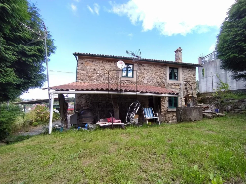 Inmueble #c000228 para vender en fene, sillobre