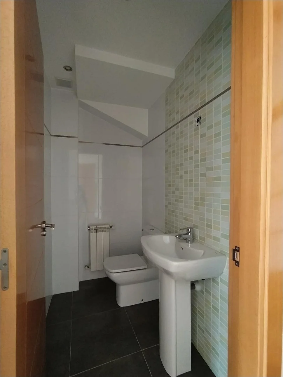 Se vende dúplex con terraza portanova