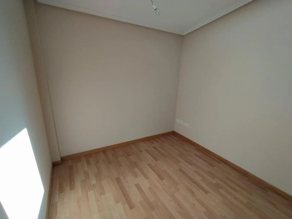 Se vende dúplex con terraza portanova