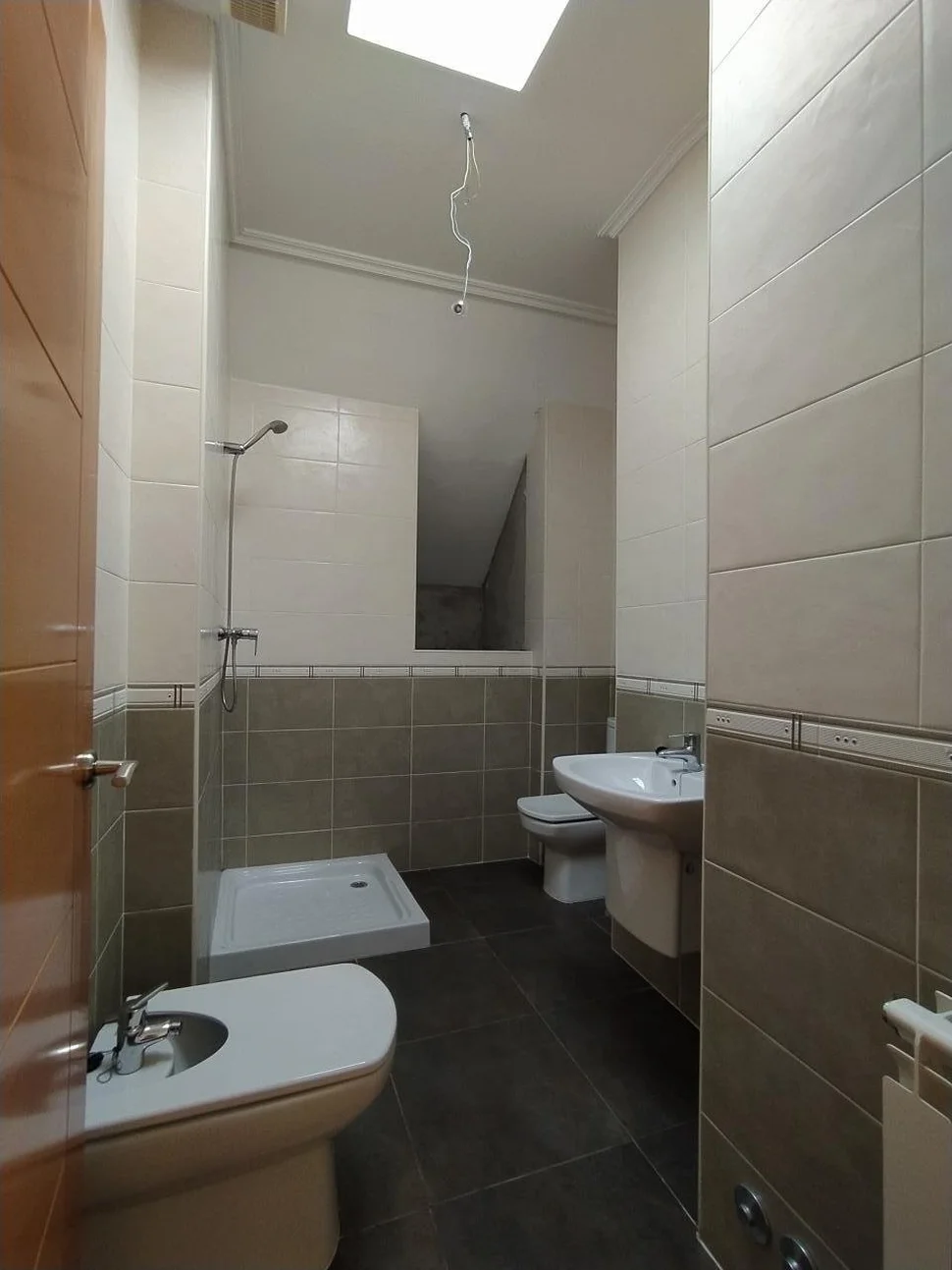 Se vende dúplex con terraza portanova