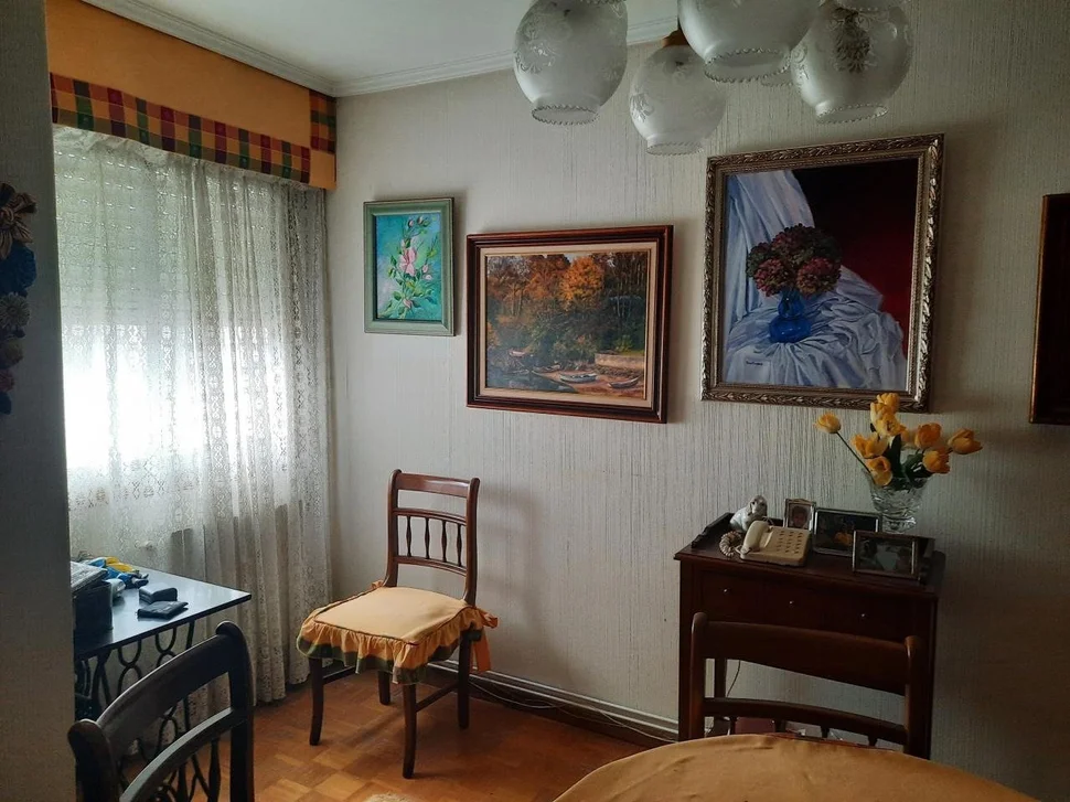 Piso con ascensor y garaje en el centro, ferrol