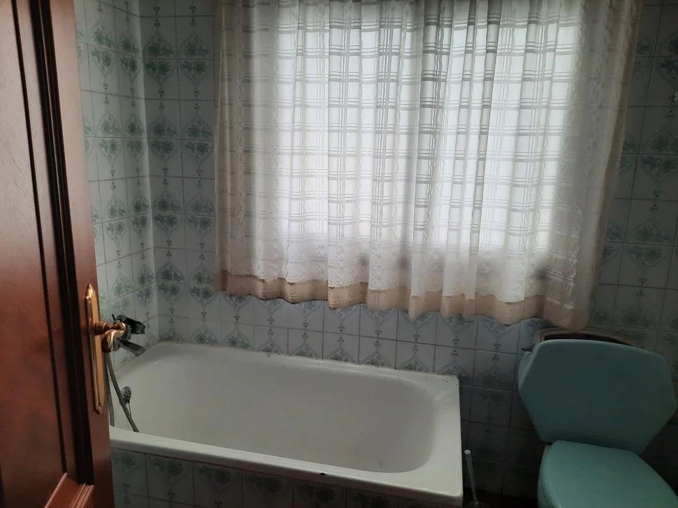 Piso con ascensor y garaje en el centro, ferrol