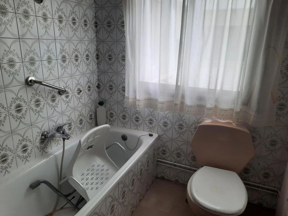 Piso con ascensor y garaje en el centro, ferrol