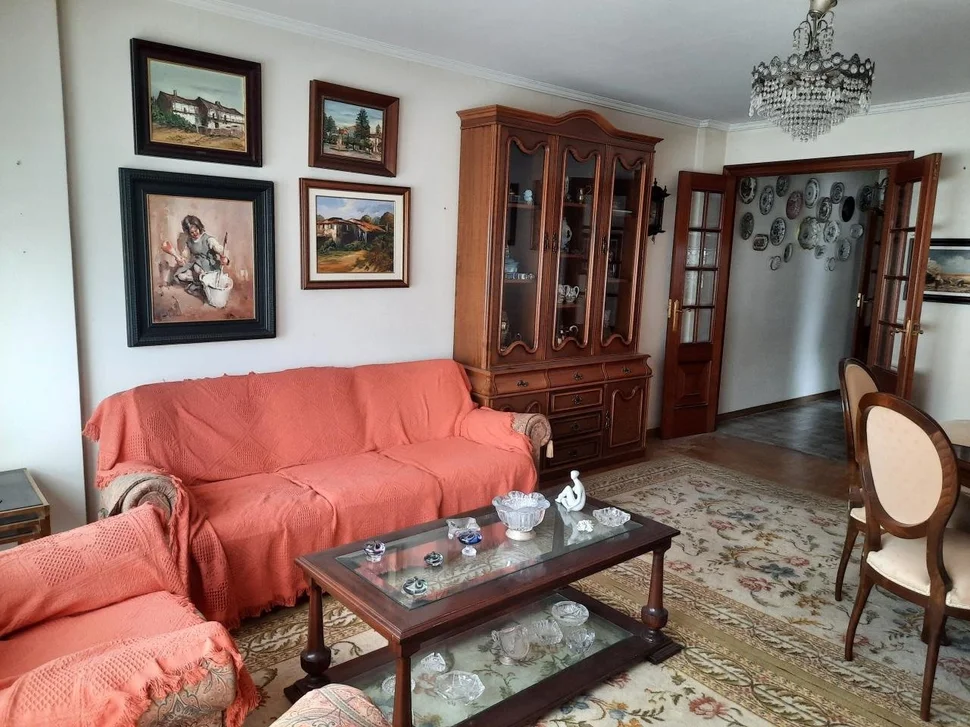 Piso con ascensor y garaje en el centro, ferrol