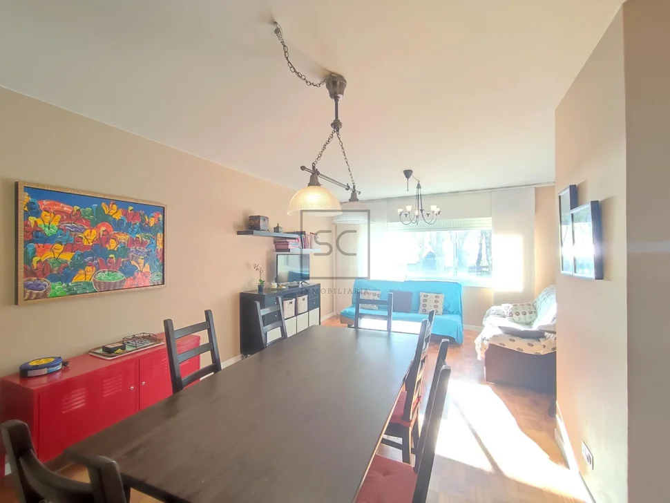 Se vende piso reformado en primera línea de playa en el centro, ares