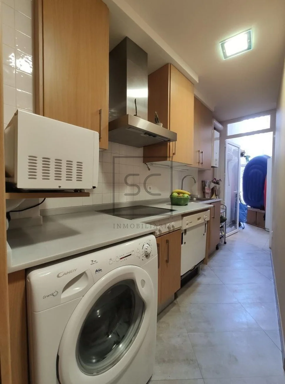 Se vende piso reformado en primera línea de playa en el centro, ares